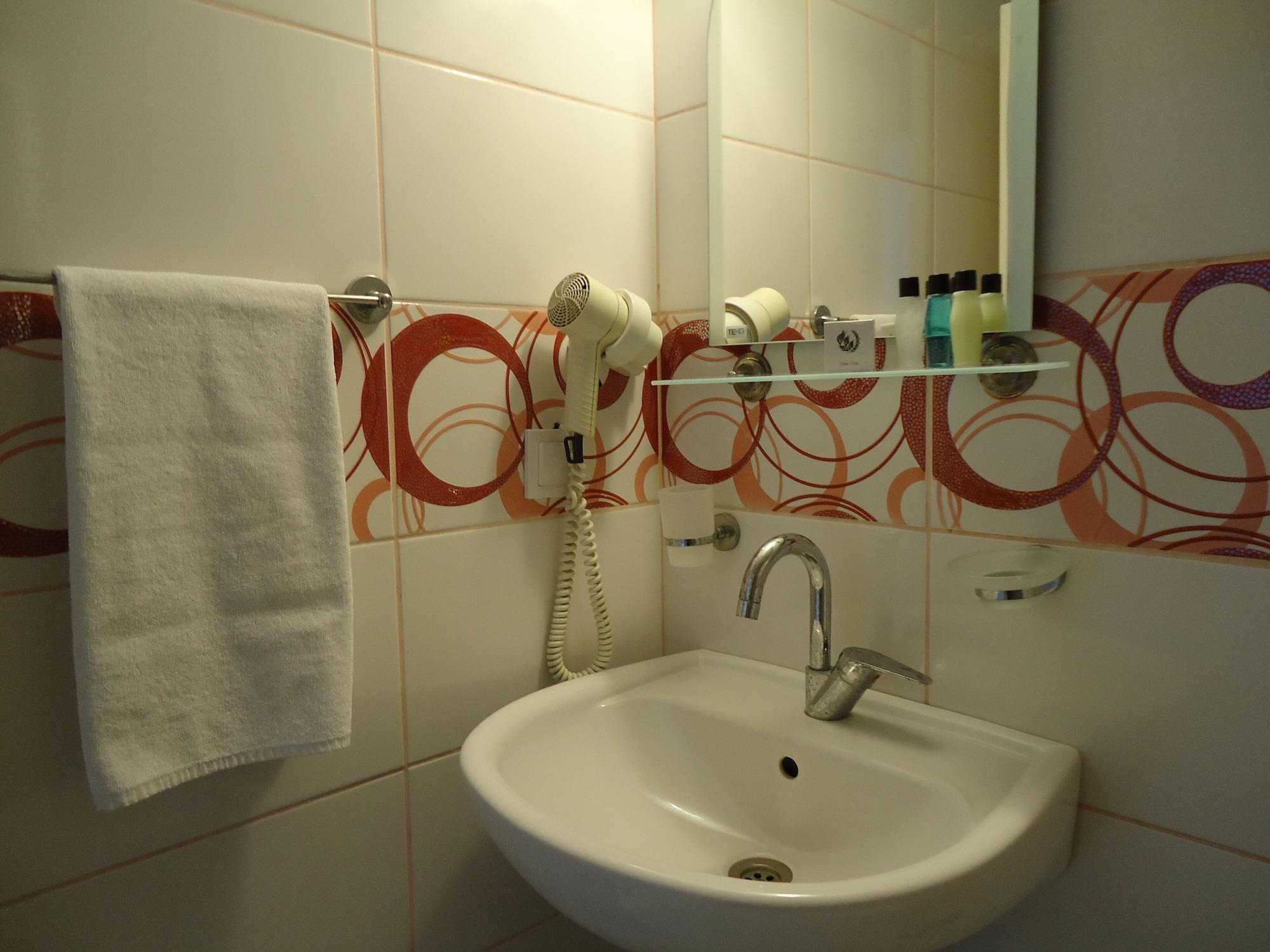Barış Otel