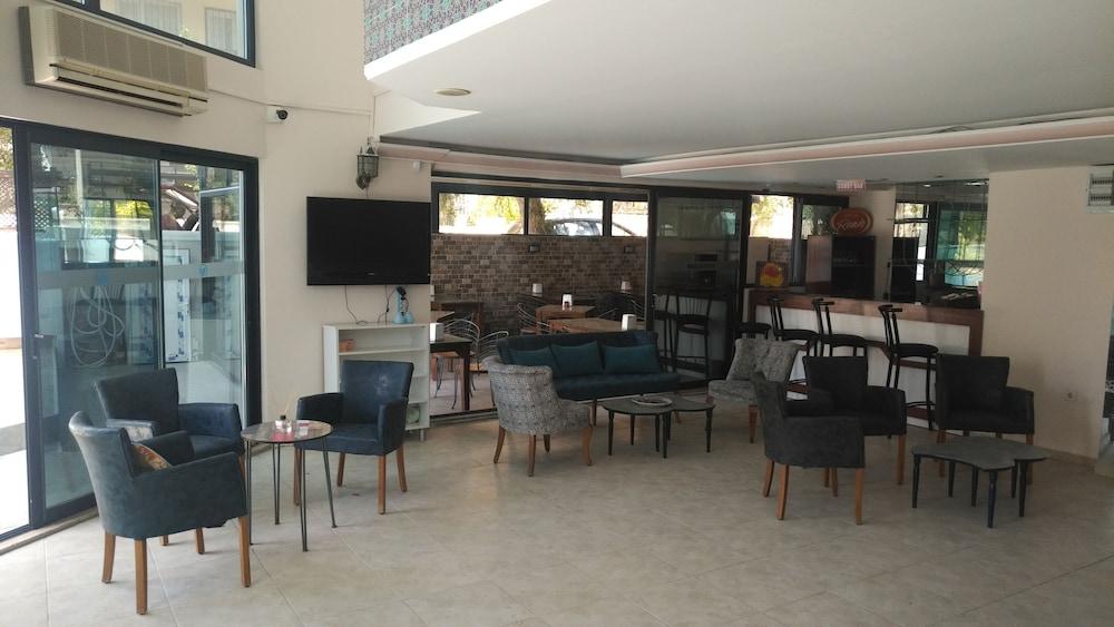 Barış Otel