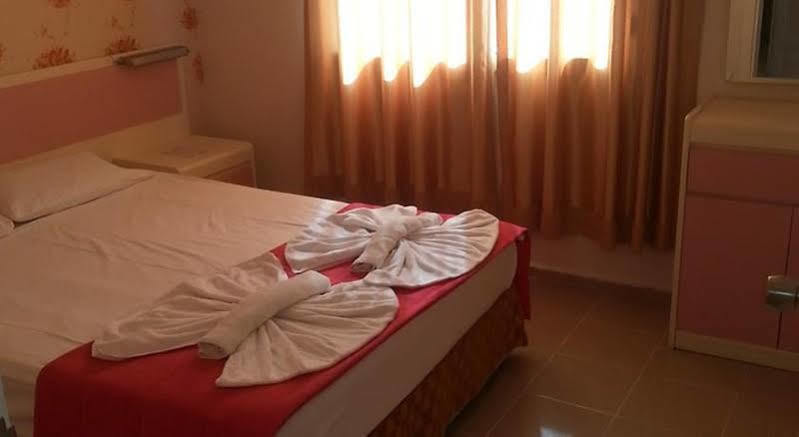 Barış 2* Kuşadası